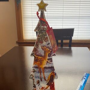 Festive Holiday Tree with Deer Design glass